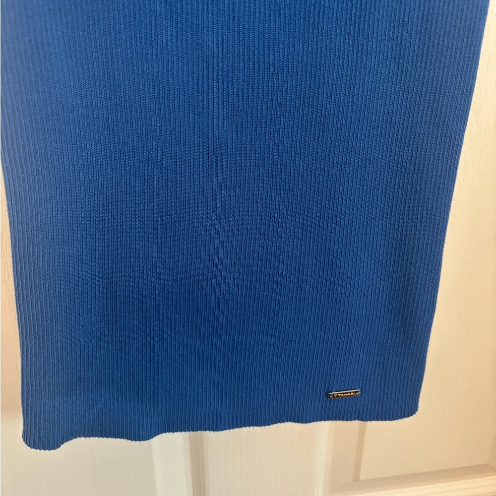 Tahari Royal Blue Ribbed Tank Top. Medium - Picture 6 of 11